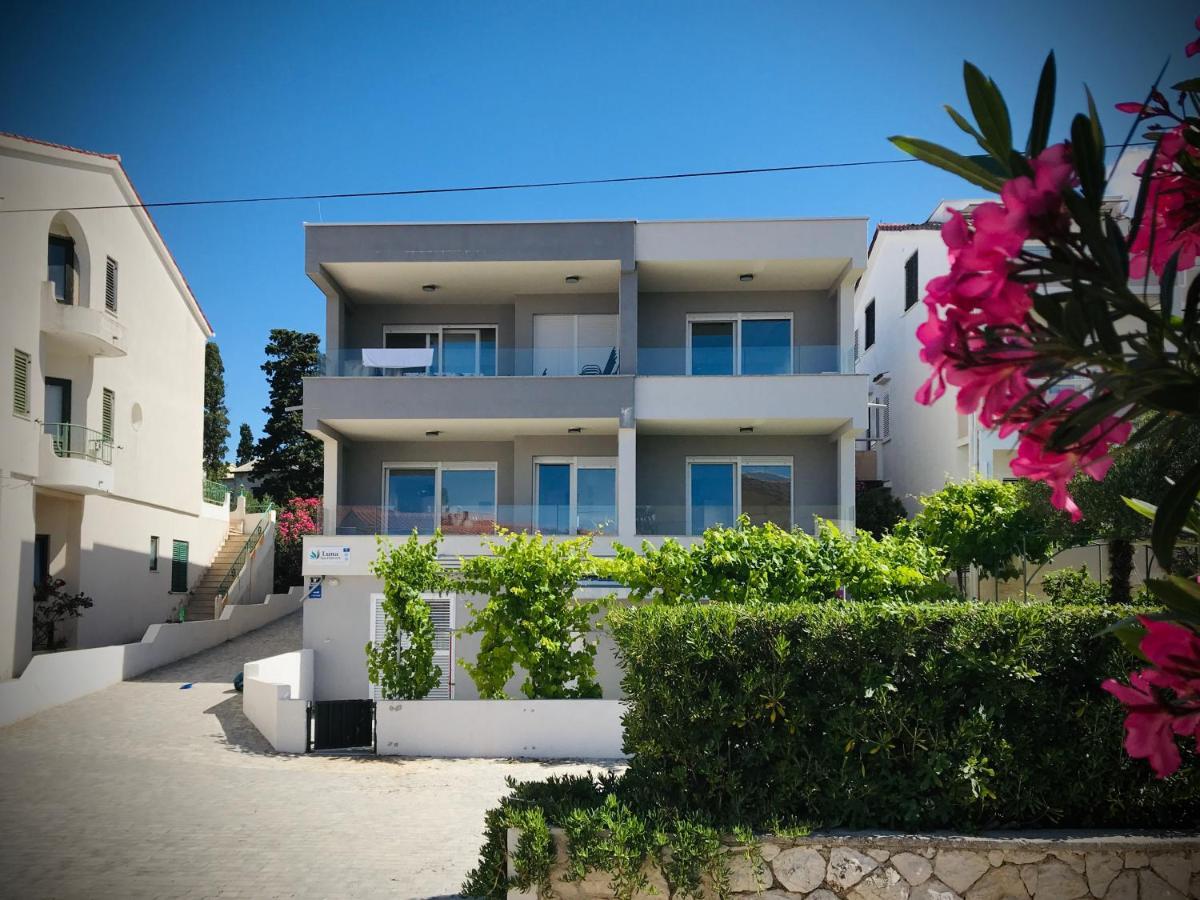 Apartments Luna Novalja Exteriér fotografie
