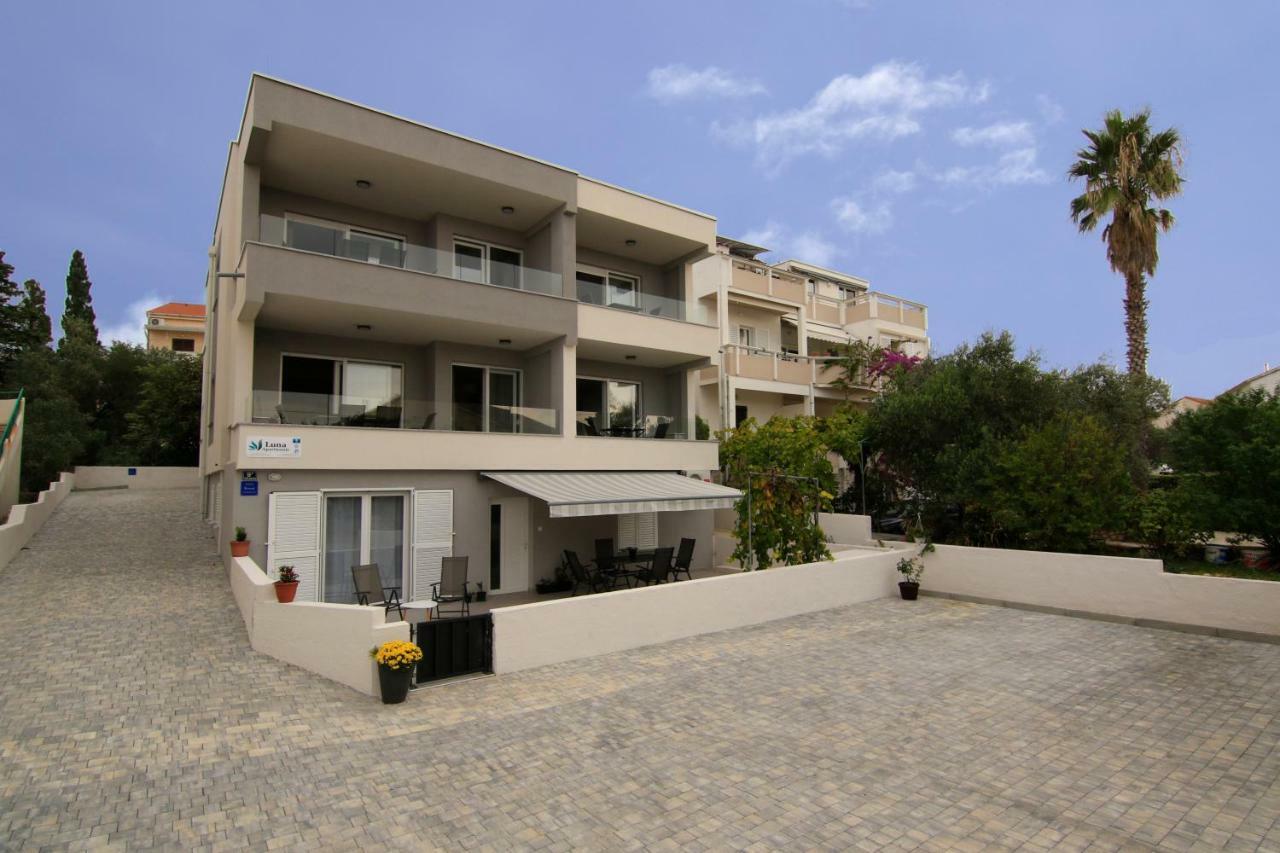 Apartments Luna Novalja Exteriér fotografie